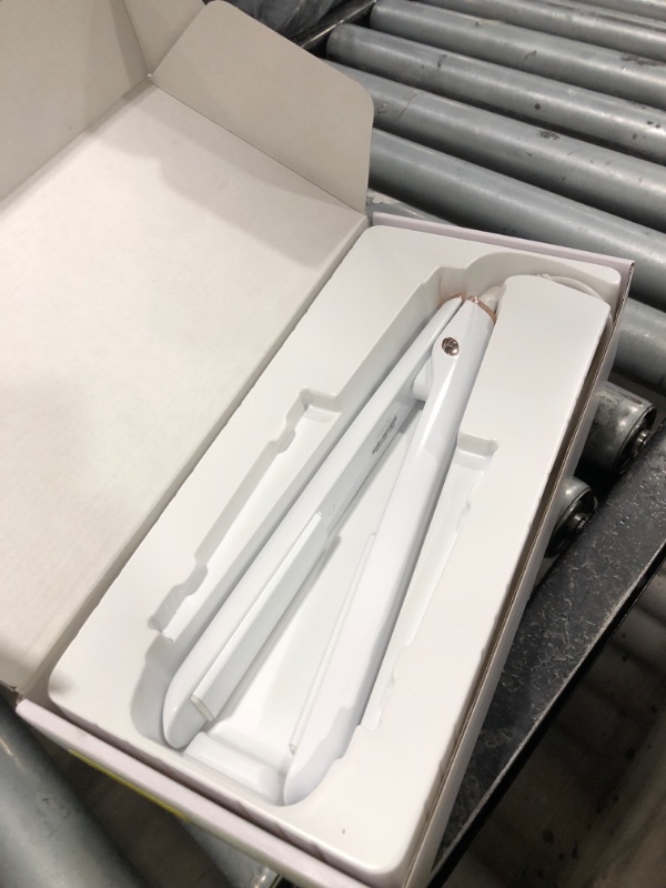 Photo 1 of T3 SinglePass StyleMax Professional 1" Ceramic Flat Iron with Custom Heat Automation, 9 Heat Settings, Longer Ceramic Plates, For Straightening, Waving, Curling & Styling