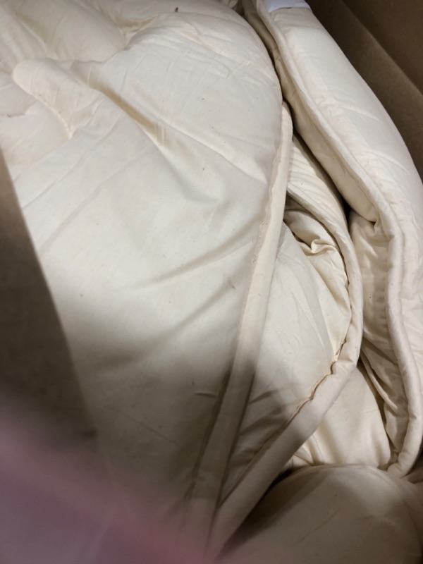 Photo 1 of 9 lbs Wool Mattress Topper - 80"x80"