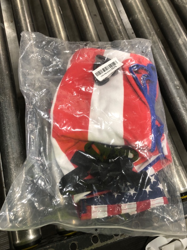 Photo 1 of Fanfanwin 3 Pcs Microfiber Golf Cart Seat Cover Golf Cart Flags Set American Flag with Elastic Strap Bracket Portable Patriotic Cushion Cover for Golf Cart Accessories