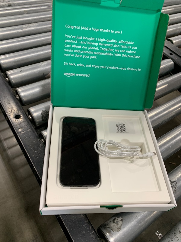 Photo 1 of Apple iPhone 15 Pro, 256GB, Black Titanium - Unlocked (Renewed Premium)