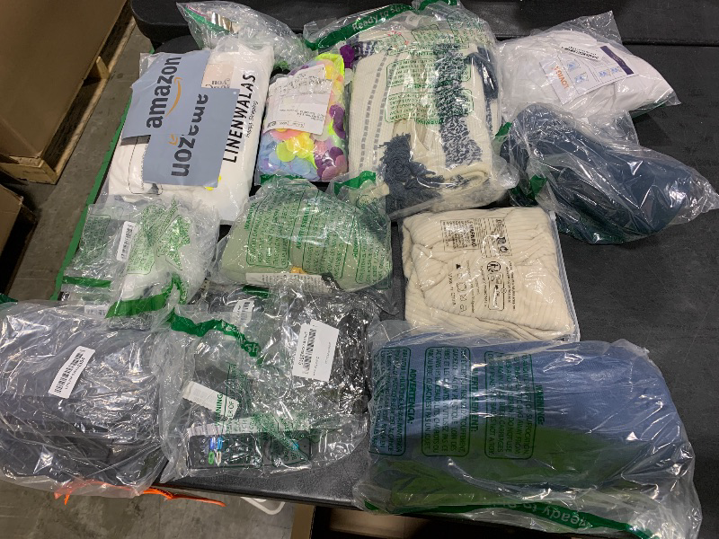 Photo 1 of Box of miscellaneous items

