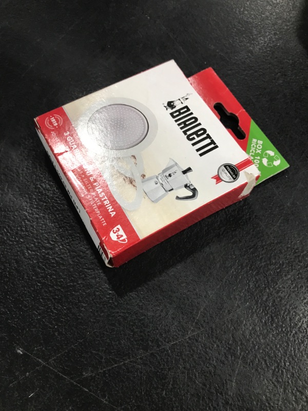 Photo 1 of Bialetti Spare Parts, Includes 3 Gaskets and 1 Plate, Compatible with Moka Express, Fiammetta, Break, Happy, Dama, Moka Melody, Alpina, Moka Timer and Rainbow (3/4 Cups)