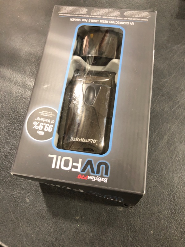 Photo 1 of BaBylissPRO UVFOIL Single Foil UV-Disinfecting Metal Shaver