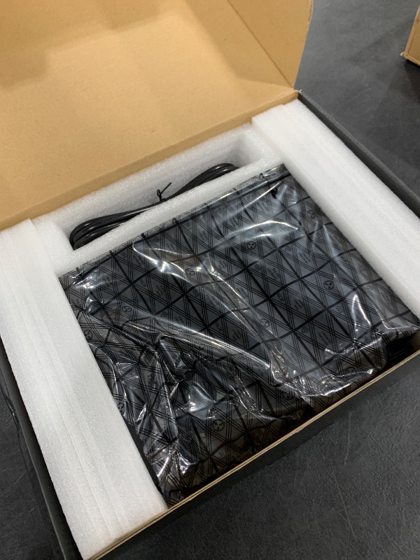 Photo 1 of 8 Port 5G Ethernet Switch Unmanaged,with 8X 5Gb Base-T Ports, NICGIGA 5Gbps Network Switch Easy for 5G NAS,PC,WiFi7 Router,5G Adapter/NIC. Desktop or 19-inch Rack Mount, Plug and Play.