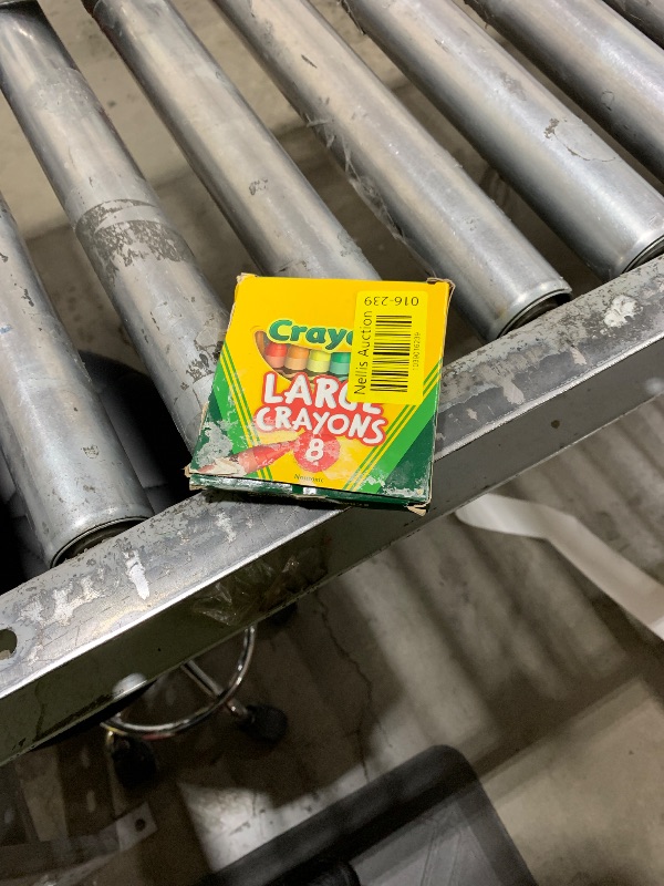 Photo 1 of Crayola Large Crayons - Assorted (8 Count), Giant Crayons for Kids & Toddlers, Ages 2+
