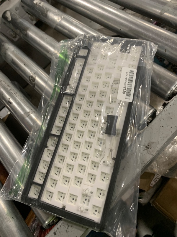 Photo 1 of GK GAMAKAY TK75PRO 75% Aluminum Alloy Mechanical Keyboard Kit with Knob Control, Gasket-Mounted 81 Keys Hot Swap Tri-Mode Bluetooth/Type-C/2.4G RGB Customized Keyboard DIY Base Kit (TK75PRO, White)