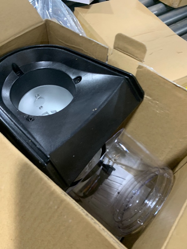 Photo 1 of Fast Hot Air Popcorn Popper Maker, Electric Popcorn Machine with Measuring Cup, No Oil, Easy to Clean & Maintain, Popcorn Machines for Home Family Party | White