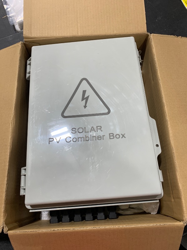 Photo 1 of 6 String Solar Combiner Box, IP65 Waterproof PV Combiner Box for On/Off Grid Solar System, with Lightning Arrester, 15ARated Current Fuse & 63A Circuit Breaker (Plastic Box)