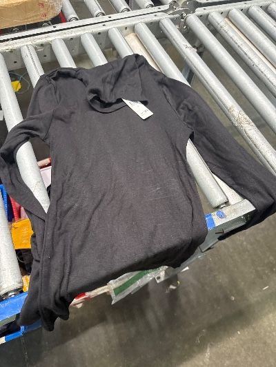Photo 1 of ***DEODORANT STAIN FROM PREVIOUS TRY ON***SplendidWomensClassic TurtleneckBlackSmall