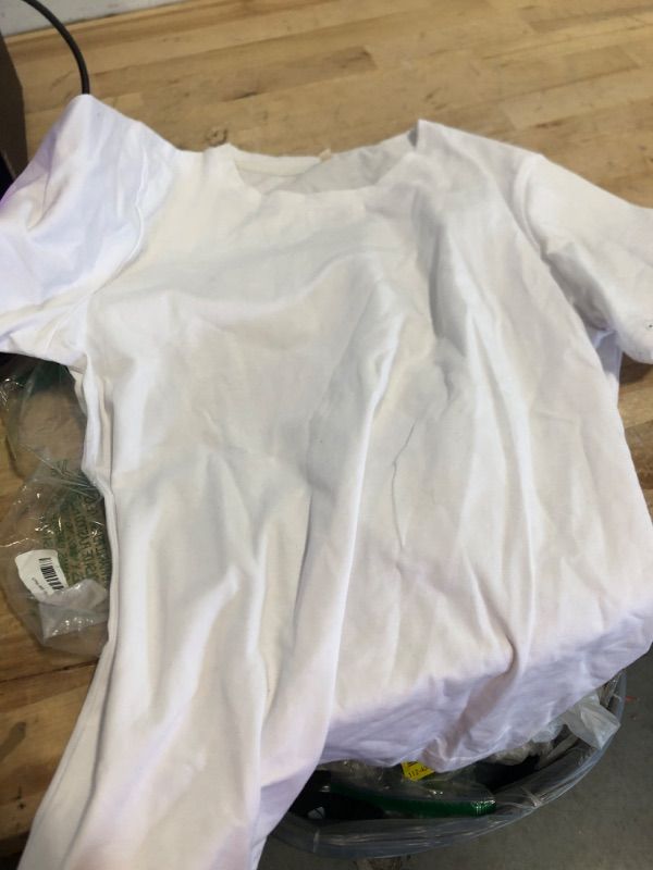 Photo 1 of 100% Cotton White Basic T Shirts for Women, Crew Neck Short Sleeve Shirts, Loose Fit Plain Workout Tshirts, Tops, Undershirts