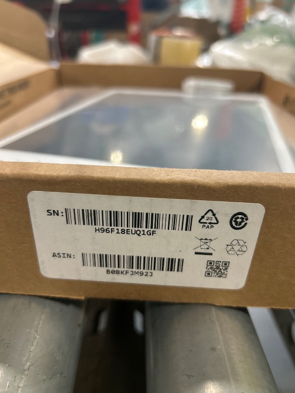 Photo 1 of ** factory sealed**2020 Apple iPad (10.2-inch, Wi-Fi, 32GB) - Gold (8th Generation)