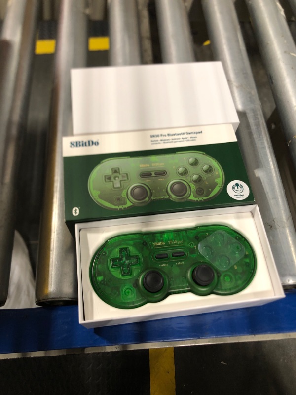 Photo 1 of 8Bitdo SN30 Pro Switch Wireless Bluetooth Game Controller Gamepad (Hall Effect Joystick Update) for Switch Steam Mac PC Android Windows MacOS (Green)