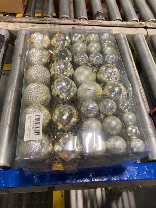 Photo 1 of 102PCS Assorted Plastic Shatterproof Xmas Tree Ornaments - Christmas Balls Decorations Set