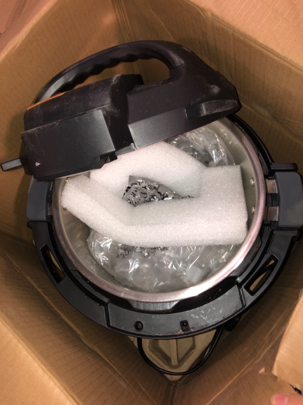 Photo 1 of **USED****Instant Pot Pro 10-in-1 Pressure Cooker, Slow Cooker, Rice/Grain Cooker, Steamer, Sauté, Sous Vide, Yogurt Maker, Sterilizer, and Warmer, Includes App With Over 800 Recipes, Black, 6 Quart