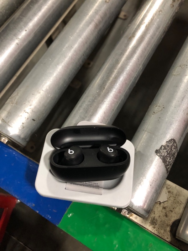 Photo 1 of **Missing usb cable**
Beats Solo Buds - Wireless Bluetooth Earbuds | 18 Hours of Battery Life | Apple & Android Compatibility | Built-in Microphone - Matte Black