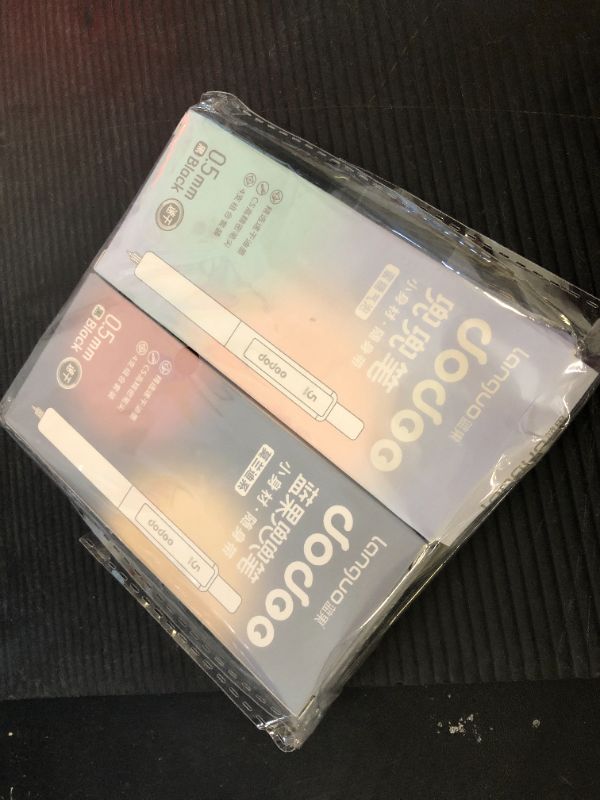 Photo 1 of Maydahui 8 Pcs Retractable Short Round Pocket Size Gel Pens 4.9 inch/12.5 cm 8 Colors Tremor Parkinson Pens Hands Cramping Gel Pen Short Fat Pen Black Ink for Shcool Office Party