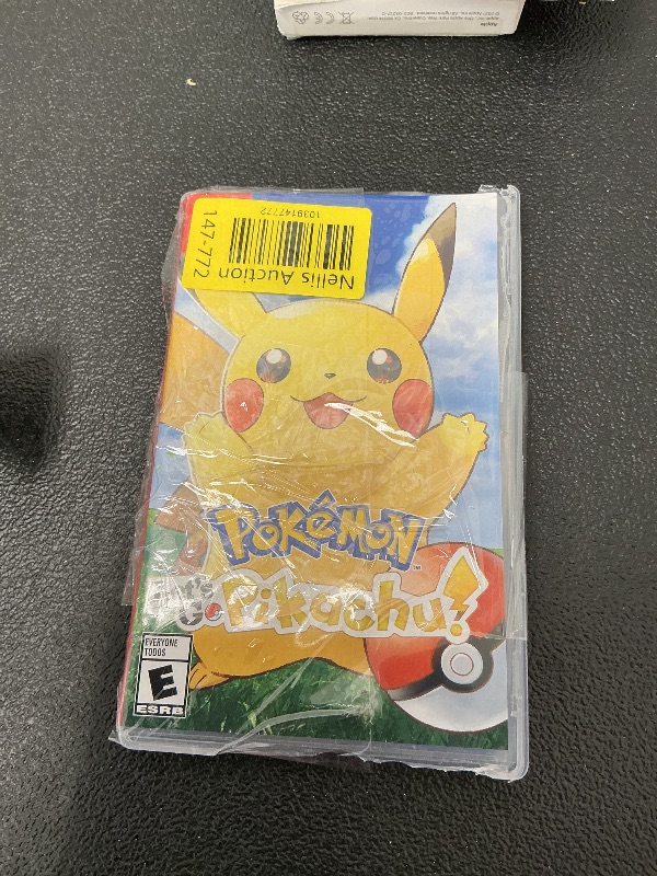 Photo 1 of Pokémon: Let's Go, Pikachu!