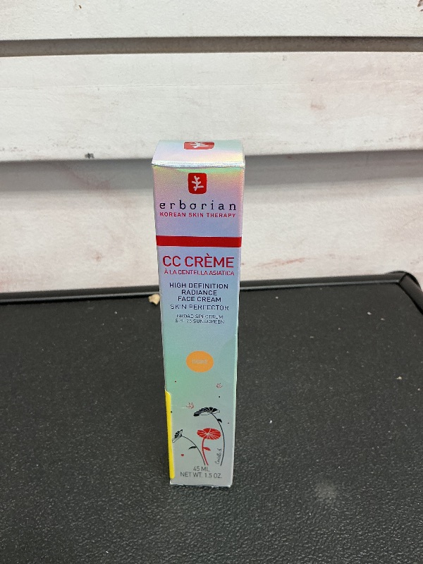 Photo 1 of Erborian Color Correcting CC Cream with Centella Asiatica, Tan (Dore) - Light Multi-Purpose Facial Concealer with Illuminating Finish Soothes & Hydrates - SPF Korean Skincare Skin Perfector - 1.5 Oz