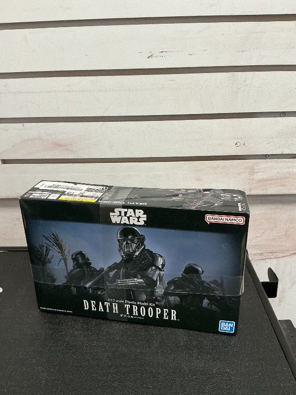 Photo 1 of Bandai Spirits Bandai Hobby Star Wars 1/12 Death Trooper "Star Wars"