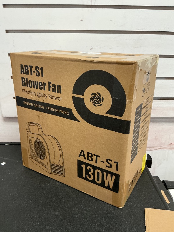 Photo 1 of LZLXXLZL Air Mover Blower Fan - Utility Fan 3 Speeds, 2 AC Outlets, Reset and Circuit Breaker, Carpet Dryer for Garage, Gym, Shop, Kitchen - Ventilating, Cooling and Drying, 12", White