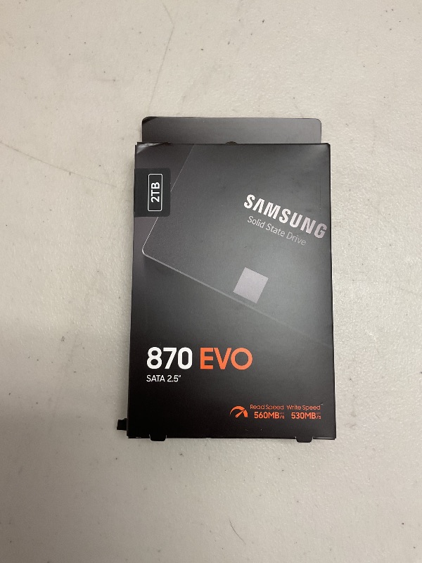 Photo 1 of Samsung Electronics 870 EVO 2TB 2.5 Inch SATA III Internal SSD (MZ-77E2T0B/AM)
