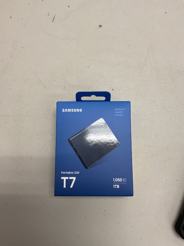 Photo 1 of Samsung T7 Portable SSD, 1TB External Solid State Drive, Speeds Up to 1,050MB/s, USB 3.2 Gen 2, Reliable Storage for Gaming, Students, Professionals, MU-PC1T0T/AM, Gray
