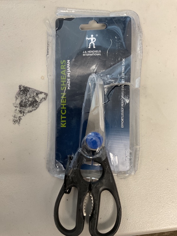 Photo 1 of HENCKELS International Kitchen Shears made in japan