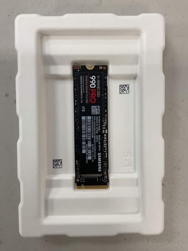 Photo 1 of Samsung 990 PRO SSD 4TB PCIe 4.0 M.2 2280 Internal Solid State Hard Drive, Seq. Read Speeds Up to 7,450 MB/s for High End Computing, Gaming, and Heavy Duty Workstations, MZ-V9P4T0B/AM