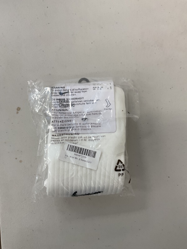 Photo 1 of Unisex Nike Classic II Cushion Over-the-Calf Football Sock, White, Men Size 6-8, Womens Size 6-10