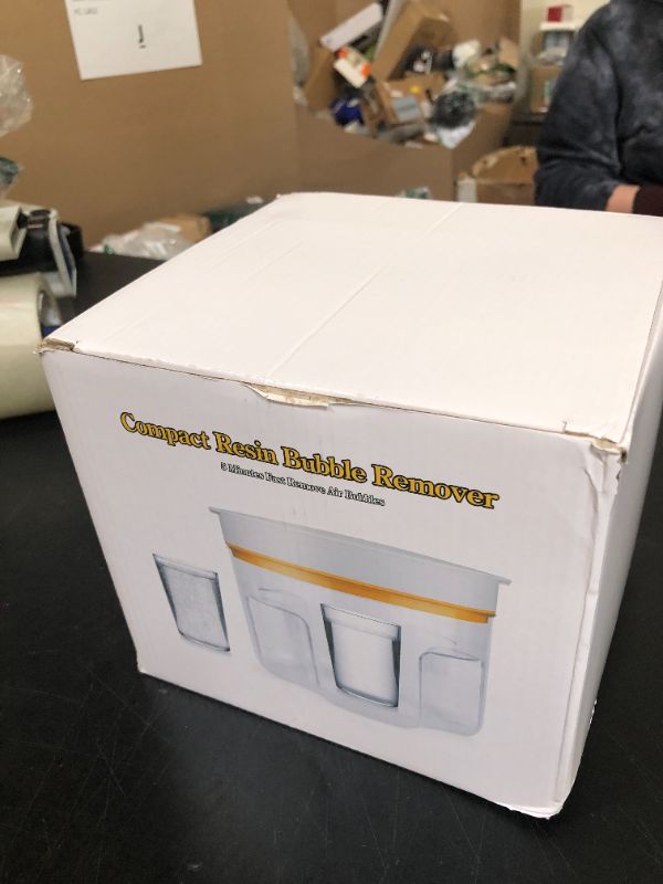 Photo 1 of Resin Bubble Remover, 3–9 Minutes Efficient 99% Bubble Removal, 95 kPa Resin Vacuum Chamber, 2L Resin Bubble Remover Machine Epoxy Resin Airless Machine for Resin Molds Arts Crafts Jewelry Making