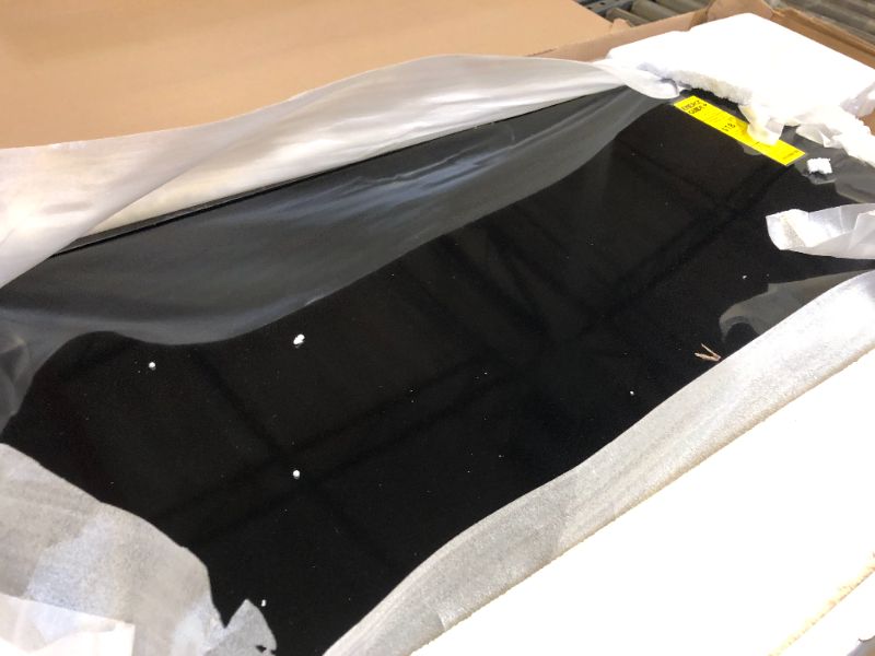 Photo 1 of SAMSUNG 40-inch Class LED Smart FHD TV 1080P (UN40N5200AFXZA, 2019 Model), Black
CRACKED SCREEN SEE PHOTO
FOR PARTS ONLY