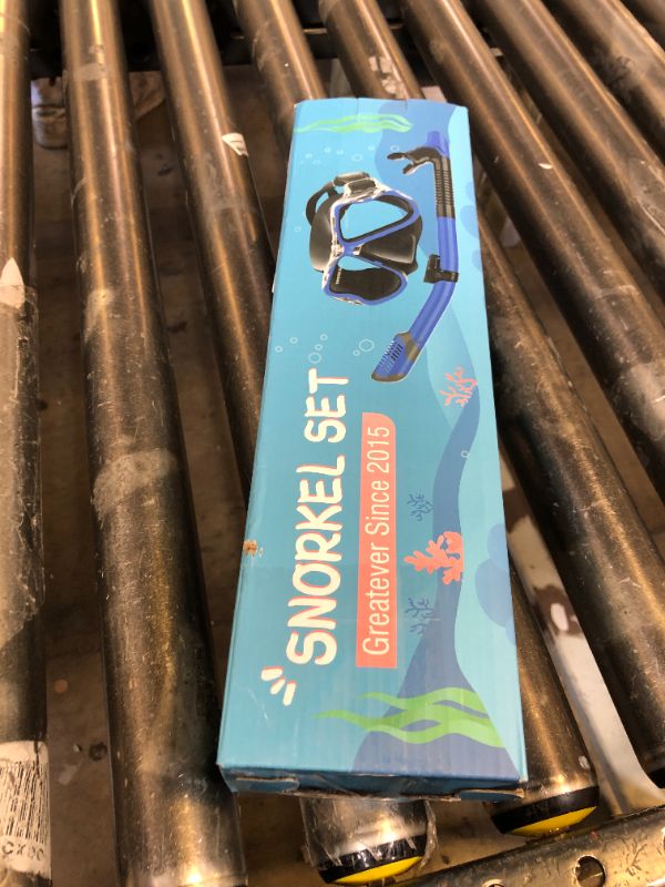 Photo 1 of Greatever Dry Snorkel Set,Panoramic Wide View,Anti-Fog Scuba Diving Mask,Professional Snorkeling Gear for Kids