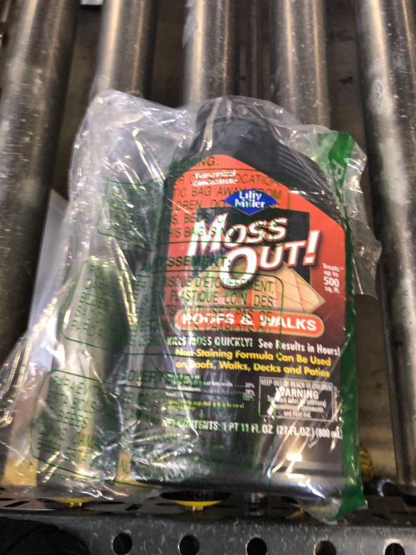 Photo 1 of Lilly Miller Moss Out For Roofs And Walks Concentrate 27oz