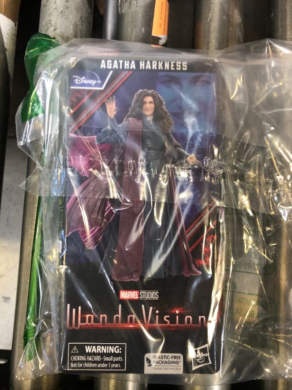 Photo 1 of Marvel Legends Series Doctor Strange, Wong and Bats, Comics Collectible 6-Inch Action Figure Multipack (Amazon Exclusive)