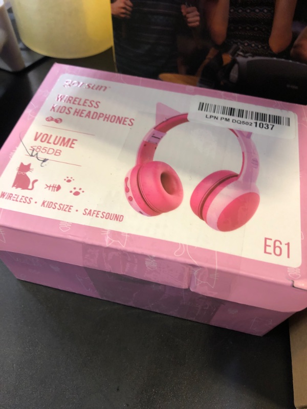 Photo 1 of gorsun Kids Bluetooth Headphones, Portable Wireless Headset for Kids, Bluetooth 5.3, Over-Ear Toddler Headphones with Microphone, 85dB Volume Limited, 40 Hours Playtime (Pink)