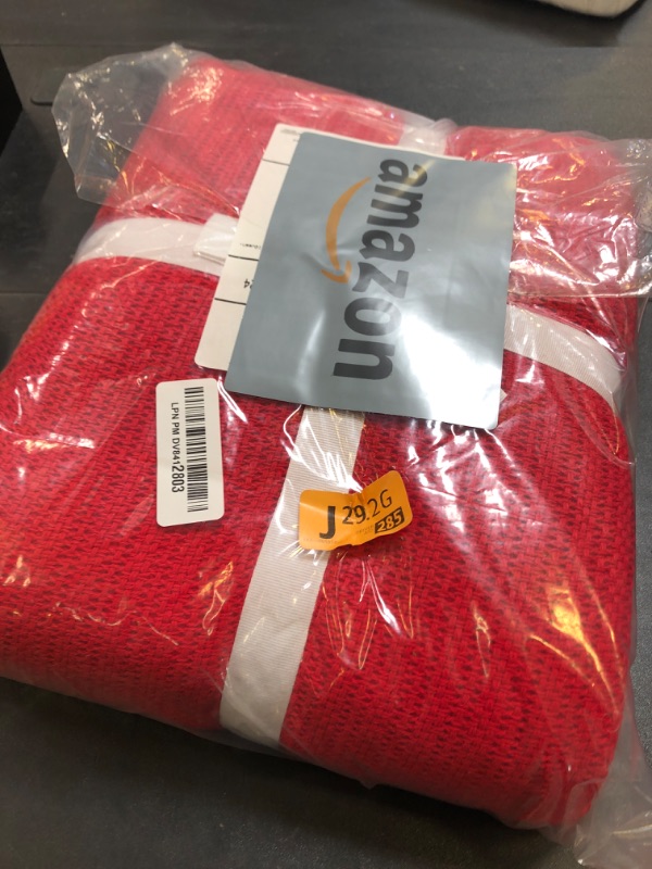 Photo 1 of Fiesta - Queen Blanket, Soft Thermal Cotton Blanket (Full/Queen, Scarlet)