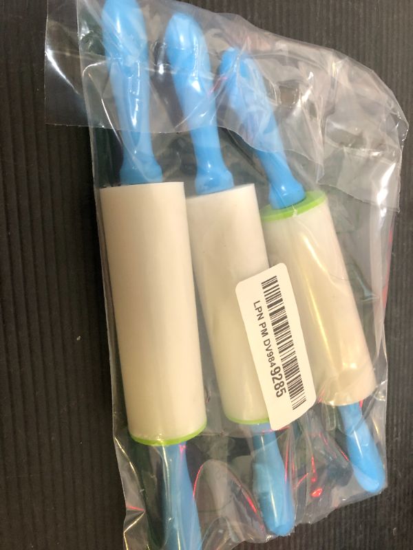 Photo 1 of Tomaibaby 3PCS Kids Rolling Pin, 8.9 inch Plastic Dough Roller Mini Rolling Pin Non-stick Rolling Pins for Home Kitchen Fondant Pastry Baking (Random Color)