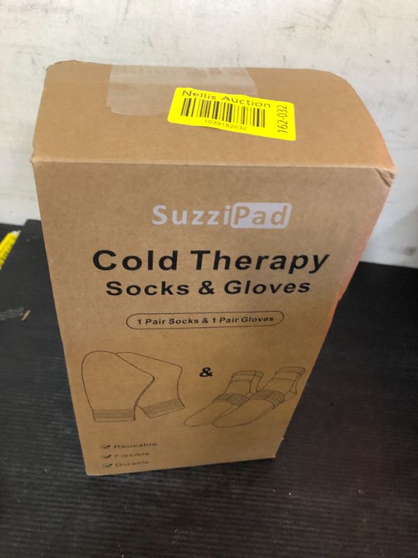 Photo 1 of SuzziPad Foot Ice Pack Cold Socks & Gloves for Chemotherapy, Comfort Items for Chemo, Soothing for Feet, Cooling Therapy for Hand, L, Purple