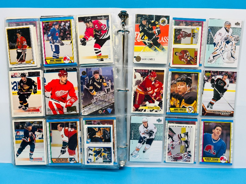 Photo 1 of 165023… final sale no returns/refunds-180 mixed hockey cards in binder