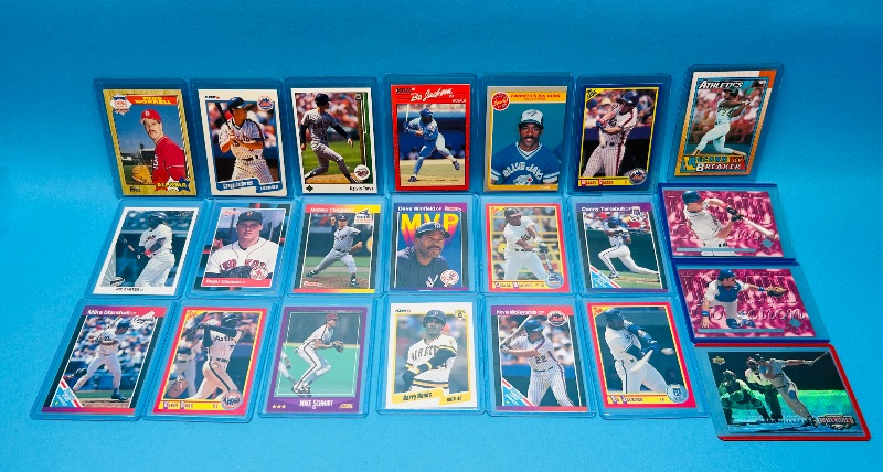 Photo 1 of 165053…22 mixed baseball cards in hard plastic sleeves 