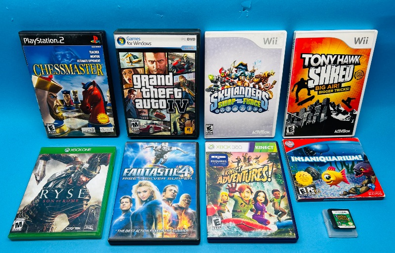 Photo 1 of 165056…misc video game discs 