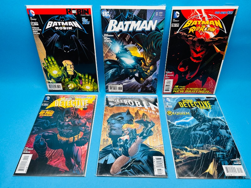 Photo 1 of 165113…6 Batman comics in plastic sleeves 