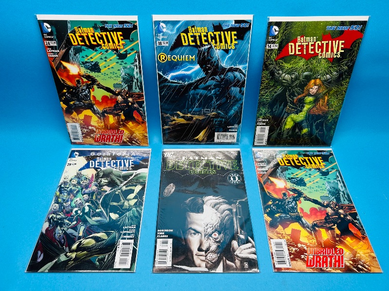 Photo 1 of 165114…6 Batman comics in plastic sleeves 