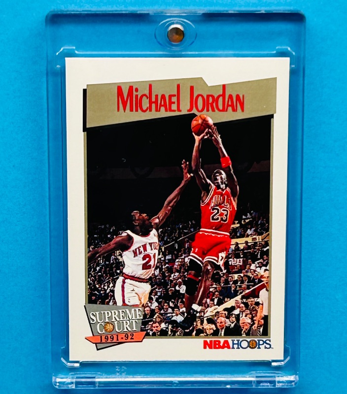 Photo 1 of 165182… Michael Jordan card 455 in hard plastic case 