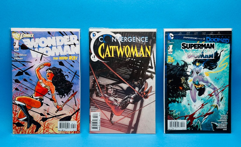 Photo 1 of 165218… 3 comics all #1’s in plastic sleeves 