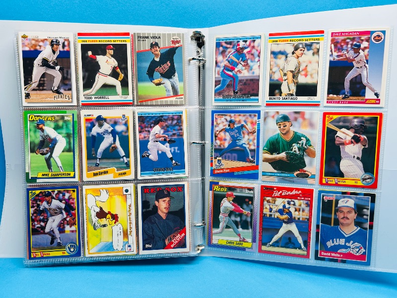 Photo 1 of 165224… final sale no returns/refunds -360 mixed baseball cards in binder