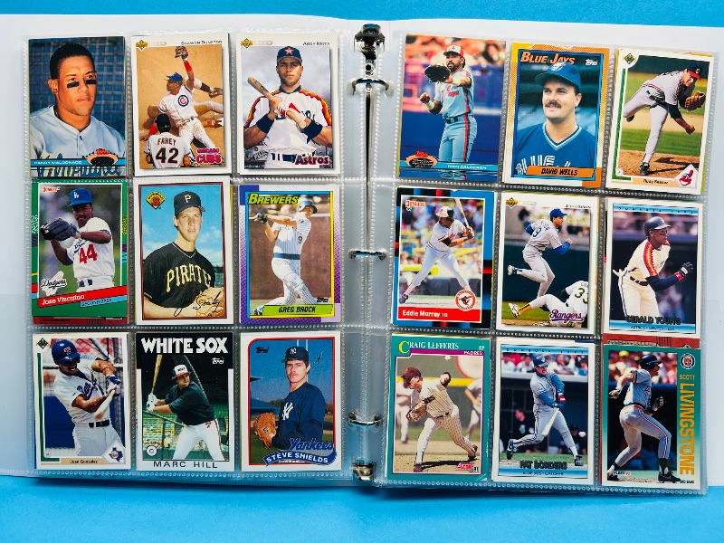 Photo 1 of 165224… final sale no returns/refunds -360 mixed baseball cards in binder