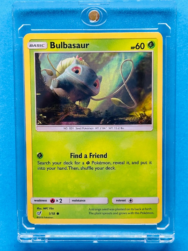 Photo 1 of 165317…holo Bulbasaur Pokémon card in hard plastic case