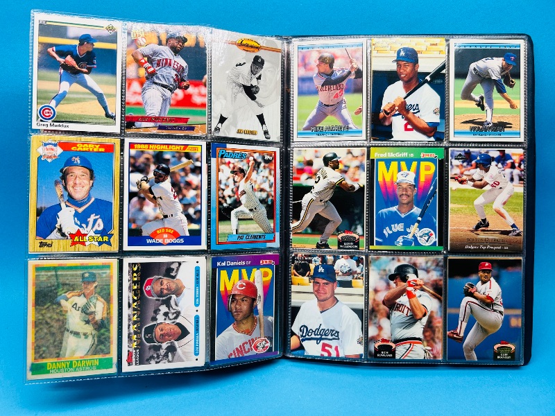 Photo 1 of 165319…final sale no returns/refunds-216 nixed baseball cards in binder 
