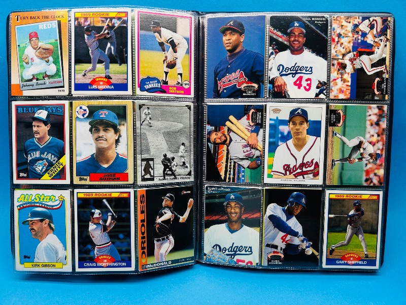 Photo 1 of 165319…final sale no returns/refunds-216 nixed baseball cards in binder 
